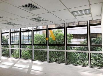 Comercial · 357m² · Aluguel de Sala Comercial, 357 m², por R$ 20 mil, no condomínio EMPRESARIAL ASSEMBLEIA 66 em Centro.
