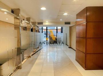 Comercial · 177m² · Aluguel de Loja, 177 m², por R$ 30 mil em Centro.
