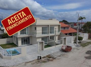Casa · 125m² · 3 Quartos · 1 Vaga · Sobrado faixa do mar em Matinhos PR