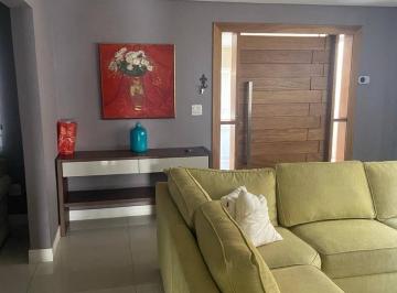 Casa · 280m² · 3 Quartos · 3 Vagas · Casa Vila Oliveira