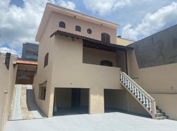 Casa de 3 quartos, São Paulo · Sobrado Amplo com Quintal, Churrasqueira e 5 Vagas – 300m² de Terreno