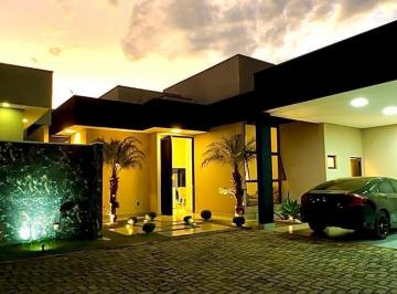 Casa de 4 quartos, Vicente Pires · Belissima casa em condominio no Joquei, 4 suites, lazer completo