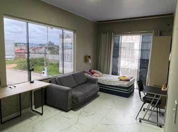 Casa de 3 quartos, Balneário Piçarras · Excelente localização e amplo terreno! Casa espaçosa à venda em Piçarras