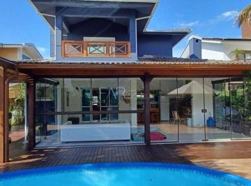 Casa · 320m² · 3 Quartos · 2 Vagas · Casa com 3 suítes à Venda, Jurerê Internacional - Florianópolis