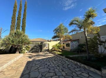 Casa de 4 quartos, Vicente Pires · LINDA CASA EM VICENTE PIRES RUA 8