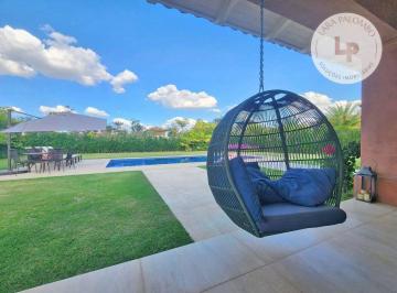 d39ed216af65a12d44fe08529580de953ff33325 · Linda residencia com arquitetura Toscana à venda no Boulevard da Fazenda da Grama