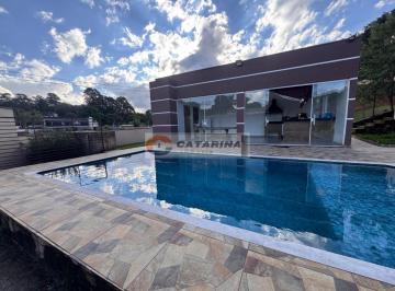 Foto 01 · Chácara com vista pro lago em condomínio fechado!