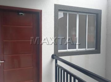 Apartamento · 40m² · 2 Quartos · Apartamento com 41 m², com 2 dormitórios, sala e cozinha, na Chácara São João.