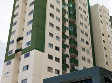 Apartamento de 2 quartos, Gama · VENDO Espaço Verde 2 quartos, 1 suíte, móveis planejados, garagem coberta.