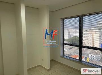 Comercial · 40m² · Excelente sala comercial na Vila Mariana, 40 m² a.u., com piso instalado e banheiro, nas proximidade