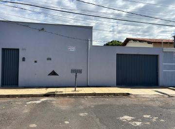 1e7a6baf6d284a879de8de38dd514c14.jpg · Casa para Venda em Uberlândia/MG - 3 Dorm. 158 m2 Área Útil