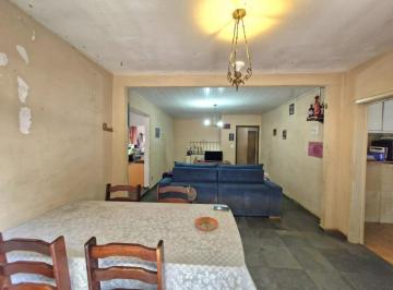 IMG_20260723_060122_000.jpeg · Agradável casa para venda em Vila Mariza Mazzei com 5 quartos, sendo 1 suíte, 298m² - remaxbdoze#WA5