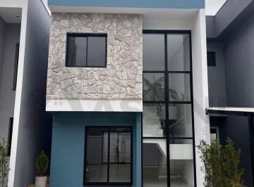 Casa · 93m² · 3 Quartos · 2 Vagas · Sobrado alto padrão bairro Santa Terezinha