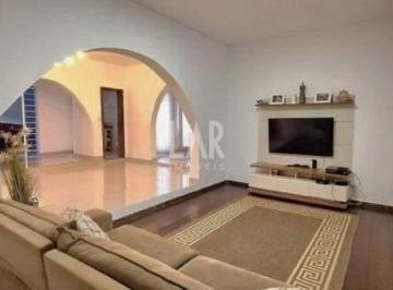 Casa · 322m² · 3 Quartos · 2 Vagas · Casa à venda, 3 quartos, 1 suíte, 2 vagas, Sagrada Família - Belo Horizonte/MG