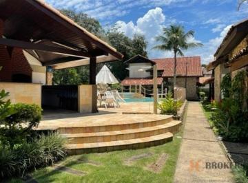 Casa · 195m² · 5 Quartos · 2 Vagas · Casa em condomínio com 195m² de área útil, 5 dormitórios (2 suítes), 2 vagas