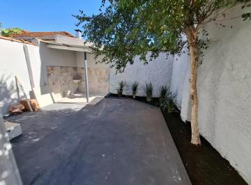 Casa · 130m² · 2 Quartos · Casa de 130m² com 02 quartos para locação - Vila Tibério