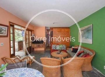 Apartamento · 221m² · 3 Quartos · 2 Vagas · Cobertura : Duplex / Residencial / Lagoa