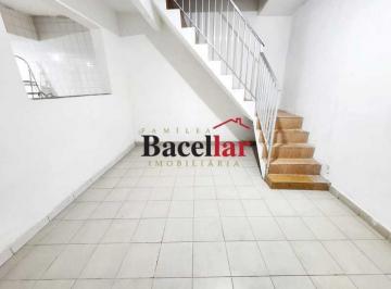 Apartamento · 101m² · 2 Quartos · Sem condomínio