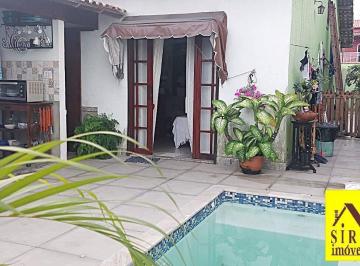 Casa · 240m² · 2 Quartos · 2 Vagas · Itaipuaçu-Casa 2 Qts-Perto Praia-R$ 480 Mil