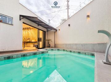 Casa · 131m² · 3 Quartos · 2 Vagas · Ótima casa ao lado da Vila Brasília