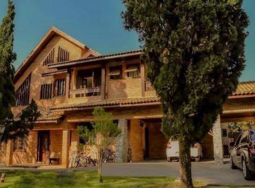 Casa · 700m² · 6 Quartos · 3 Vagas · Casa em , Araçoiaba da Serra/SP de 700m² 6 quartos à venda por R$ 2.901.000,00