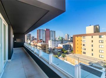 Apartamento · 230m² · 3 Quartos · 2 Vagas · Apartamento com 3 quartos à venda em Menino deus - RS
