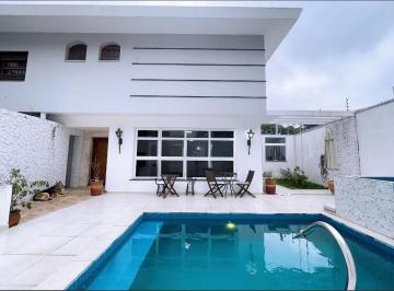 img0 · Casa na Lapa com 600m², 5 quartos, 5 suítes, 4 vagas.
