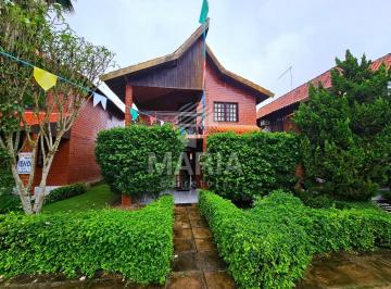 Casa de 6 quartos, Gravatá · Casa dentro de Condomínio à venda em Gravatá/PE!  