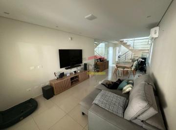 Casa · 152m² · 3 Quartos · 2 Vagas · Sobrado à venda na Água Fria - 152m², 3 suítes, quintal com churrasqueira e alto padrão de segurança
