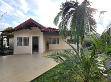 Casa · 180m² · 2 Vagas · Casa térrea reformada no Caranda Bosque