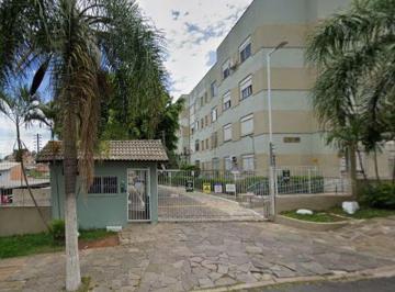 Apartamento · 61m² · 2 Quartos · 1 Vaga · Excelente apto reformado 2 dormitórios com dependência de empregada