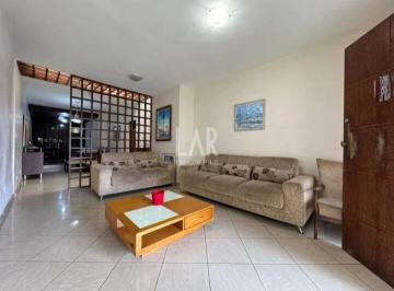 Casa · 288m² · 5 Quartos · 2 Vagas · Casa à venda, 5 quartos, 3 suítes, 2 vagas, Sagrada Família - Belo Horizonte/MG