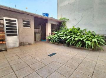 Casa · 200m² · 3 Quartos · 4 Vagas · Casa com quintal, 3 dormitórios, 3 vagas próximo ao metrô São Judas e Saúde!