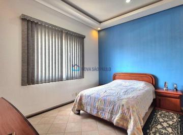 Casa · 200m² · 3 Quartos · 4 Vagas · Casa com quintal, 3 dormitórios, 3 vagas próximo ao metrô São Judas e Saúde!