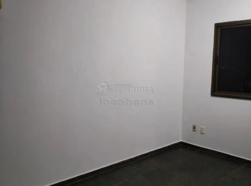 Apartamento · 72m² · 2 Quartos · 2 Vagas · Apartamento no Centro, com 02 dormitórios e 02 vagas de garagem.
