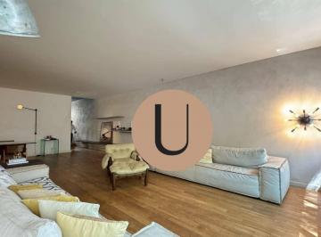 2d77609c94b352844770c15f117c6a9962aec351 · Jardim América: Apartamento de Alto Padrão - 230m², Reforma Isay Weinfeld, Pé-Direito Alto e Design 