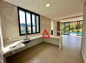 f9a8466f33ed70070d8974006a0ae403359066e3 · Refúgio Sofisticado com Vista Privilegiada para a Natureza no Condomínio Olhos D’Água