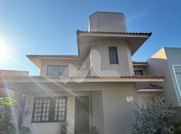 Casa · 172m² · 2 Quartos · 3 Vagas · Sobrado para venda no Jardim Pancera, com uma suíte e mais dois quartos, piscina, área gourmet.