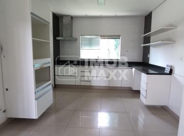 Casa · 360m² · 4 Quartos · 3 Vagas · Casa de condomínio no Jardim Botânico, 4 quartos, 3 suítes, 360m², quintal de...