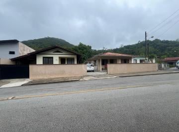 Casa · 455m² · 5 Quartos · 2 Vagas · Casa à venda no bairro Poço Fundo - Brusque/SC