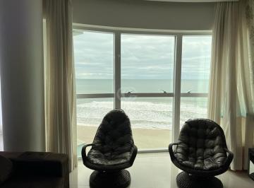 Apartamento · 180m² · 3 Quartos · 3 Vagas · Apartamento Alto Padrão Frente Mar