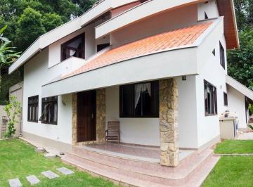 Casa · 250m² · 4 Quartos · 2 Vagas · Casa na Santa Rita.