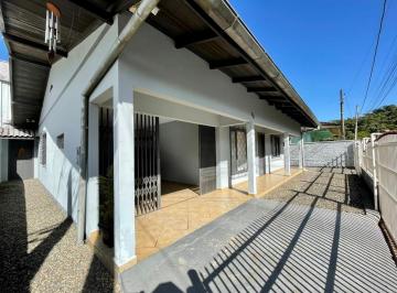 Casa · 435m² · 4 Quartos · 2 Vagas · Casa à venda no bairro Primeiro de Maio - Brusque/SC