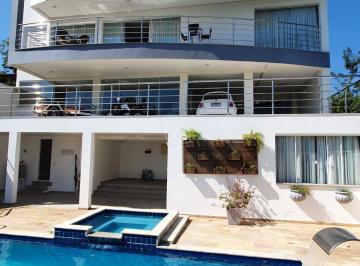 Casa · 656m² · 4 Quartos · 3 Vagas · Casa à venda no bairro Primeiro de Maio - Brusque/SC
