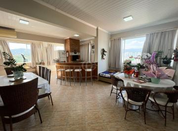 Apartamento · 296m² · 3 Quartos · 2 Vagas · Apartamento no bairro Centro I em Brusque-SC