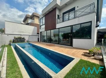 Casa · 372m² · 3 Quartos · 4 Vagas · Casa Linda no Residencial Campos do Conde em Alphaville