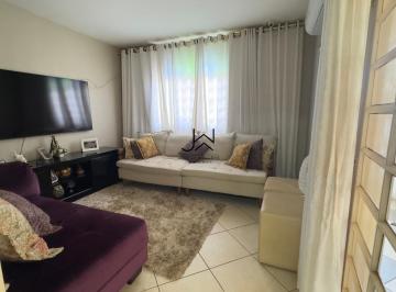 Casa de 4 quartos, Samambaia · SAMAMBAIA NORTE - QR 406 - SOBRADO 04 QUARTOS - 03 VAGAS - ÓTIMA LOCALIZAÇÃO