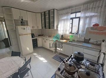 74607c692df3abc333cfddec5edcca792ba0e338 · Sobrado bem distribuído com 379m² composto por 3 residências e com ponto comercial. à Venda R$1.280.
