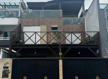 Foto 01 · SOBRADO TRIPLEX - 03 SUÍTES - SEMIMOBILIADO - COM 210M² PRIVATIVOS - NA PRIA DOS AMORES.