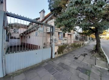 IMG-20250613-WA0026 · Casa com Piscina em Terreno Amplo - 574m²